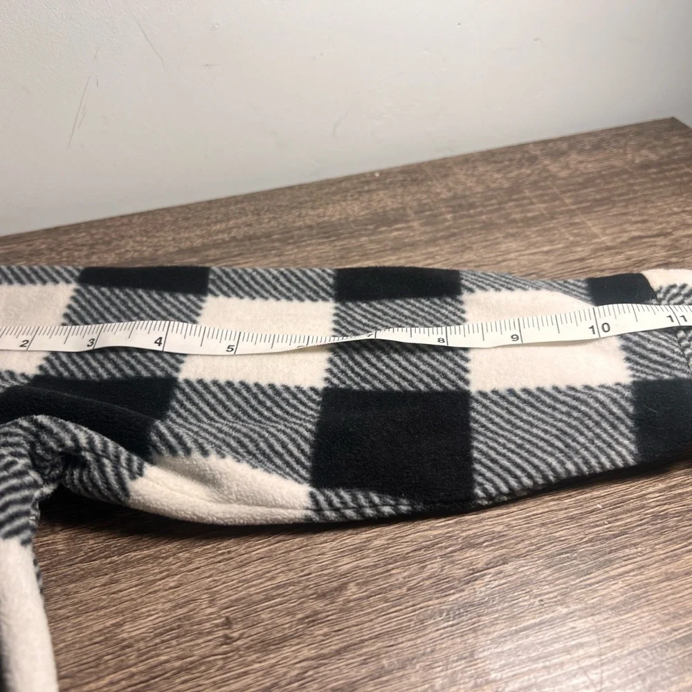 Children’s Place‎ Black and White Flannel 3T